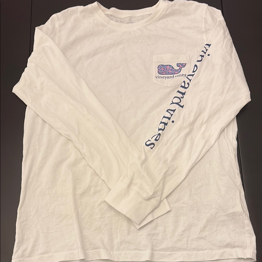 Vineyard Vines Women’s medium long sleeve t